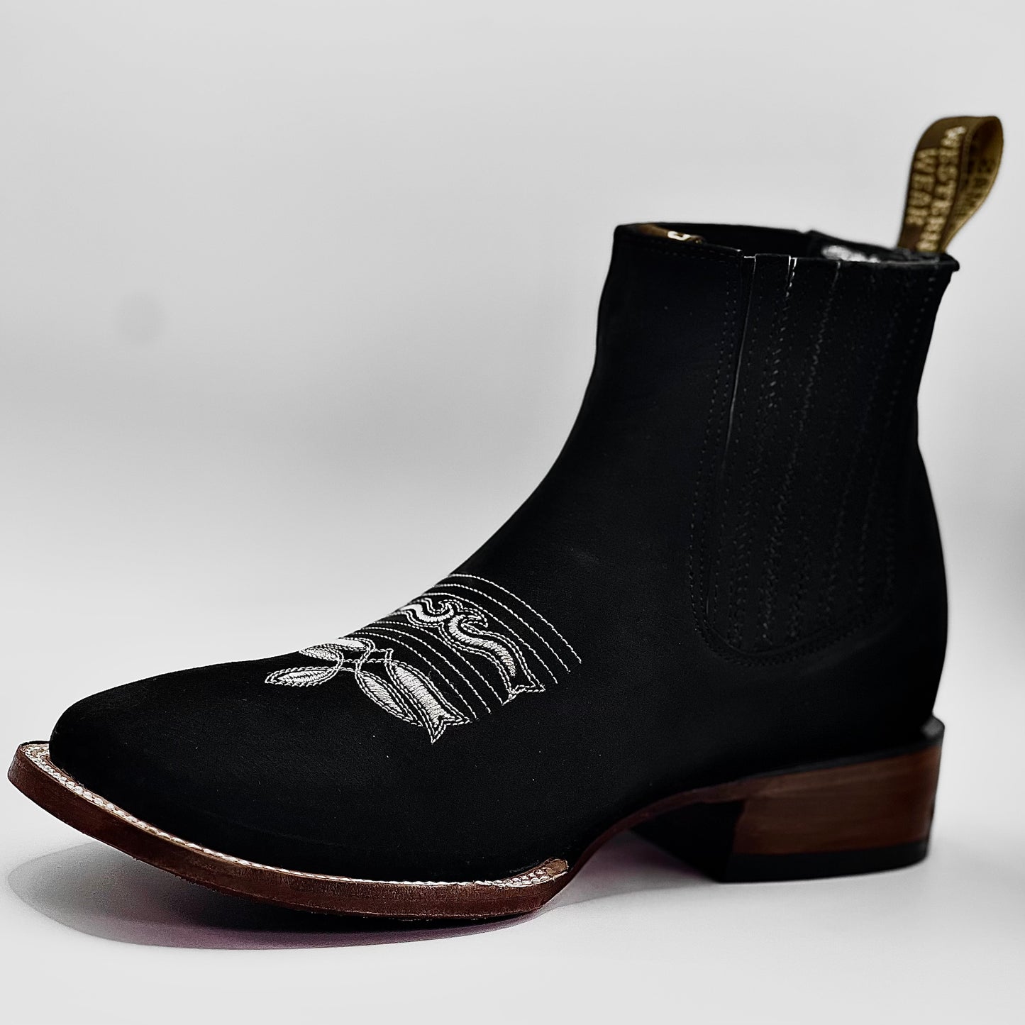 Botin Negro Gamusa Suela De Vaqueta Horma Bulldog