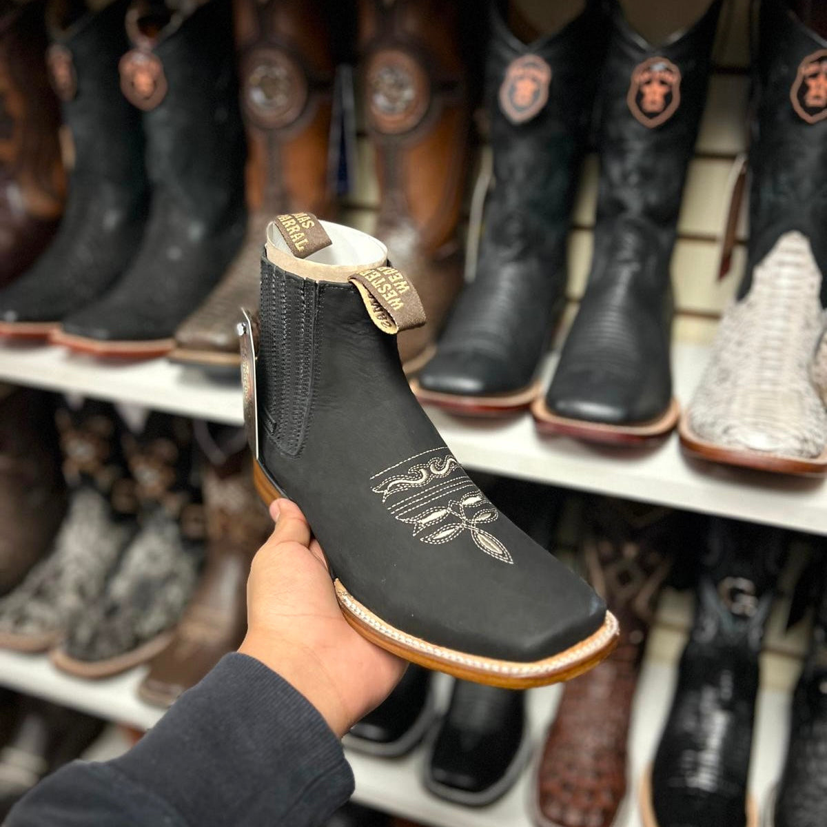 Botín Justin Color Negro